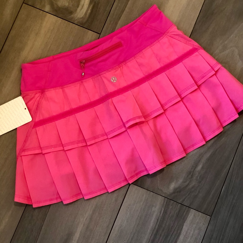 NWT Lululemon 6 Pace Setter Skirt RARE Pinkalicious Hot Pink Rear Pleats
